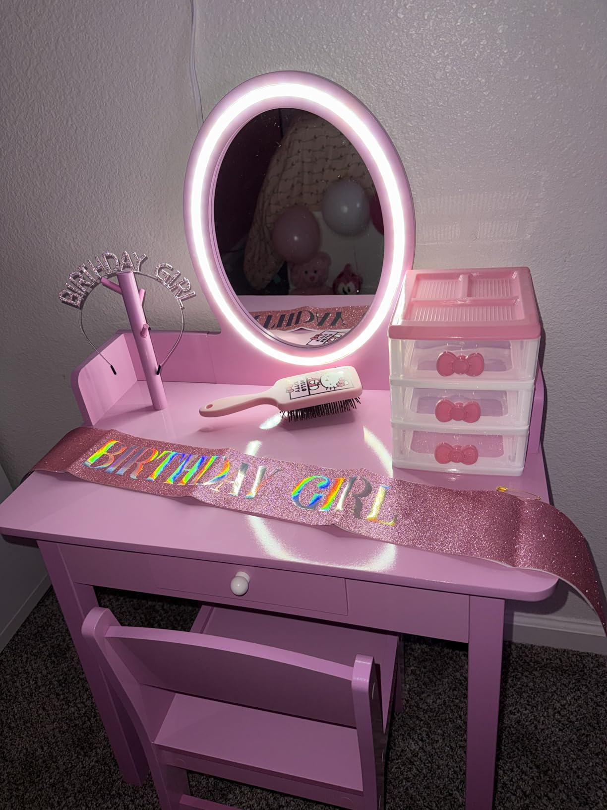 Costzon Kids Vanity, Girls Vanity Set with Mirror and Stool and Lights, Drawer, Jewelry Rack, 2 in 1 Wooden Princess Makeup Desk Dressing Table, Kids Vanity Table and Chair Set (Pink) customer photo 1