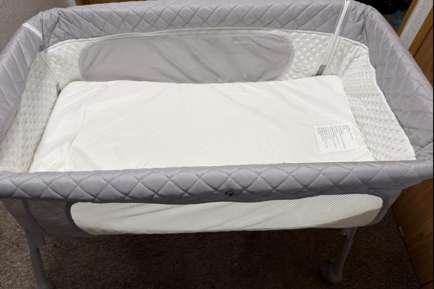 Baby Crib for Newborn, Baby Bassinets Bedside Sleeper with Breathable Mesh & Mattress, Easy Move Crib for Newborns with Lockable Wheels, 4-Adjustable Height Beside Bassinet (Beige) customer photo 2