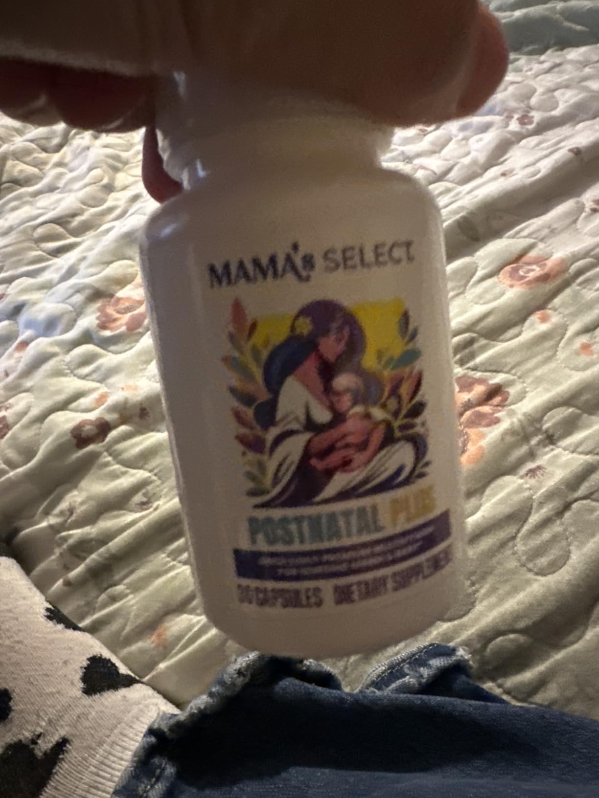 Mama's Select Postnatal Vitamins - Boosts Hair Recovery, Milk Supply, & Wellness - Allergen-Free, Vegan, MTHFR Friendly, Methylated Folate & B Vitamins, Easy-to-Swallow, No Biotin - 30 Capsules customer photo 1