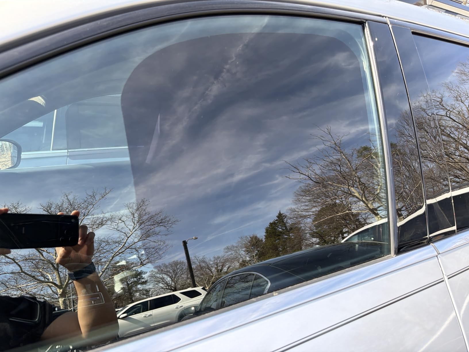 Safety 1st Cling Car Window Shades for Baby, 2 Pieces, Sun Blocker and UV Protection, Static Cling Privacy Shade, Black Tint customer photo 2