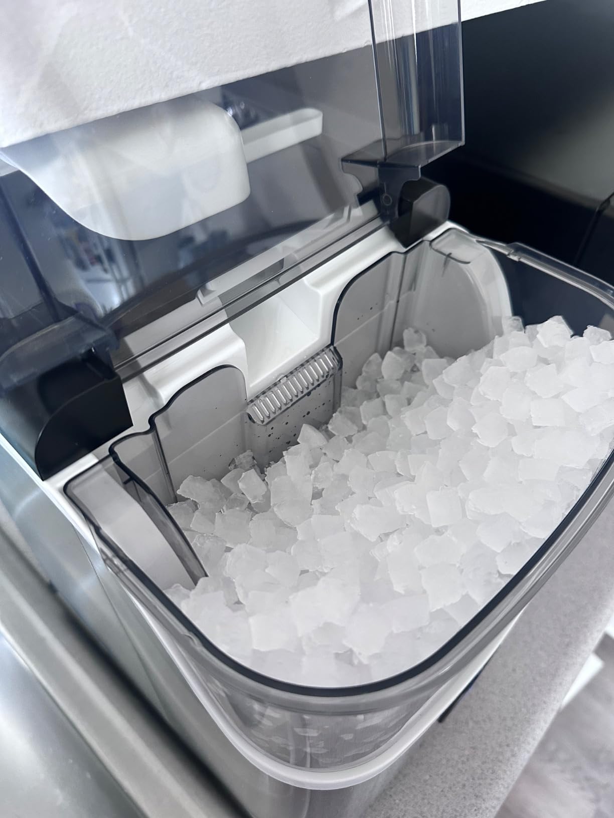 HOMEZAY Nugget Ice Maker Countertop, Pebble Ice Maker with Soft Chewable Pellet Ice, 33 lbs per Day, Compact with Self-Cleaning & LED Indicator customer photo 1