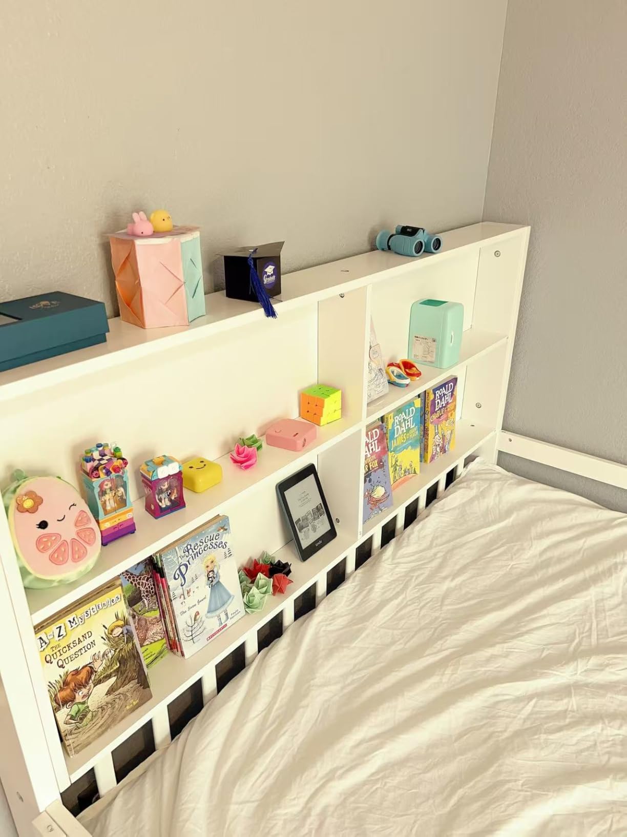 Giantex Full Bed with 2 Storage Drawers, Solid Wood Kids Bed Frame w/Bookcase Headboard & Blackboard, Full-Length Guardrails & Wooden Slats Support, Full Size Bed Frame for Kids Boys Girls, White customer photo 2