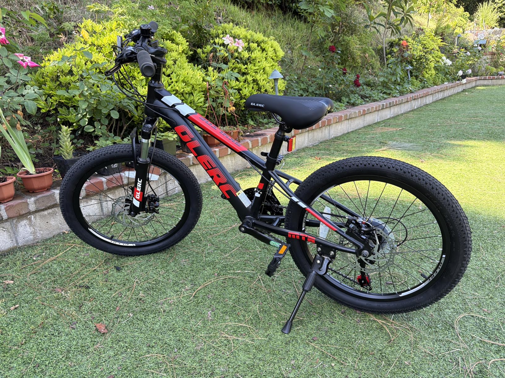 Glerc 20 24 Inch Kids Bike, Kids Mountain Bike for Boys and Girls Ages 6-15, 21-Speed Skyline Bicycle with Front Suspension and Disc Brakes, Multiple Colors customer photo 2