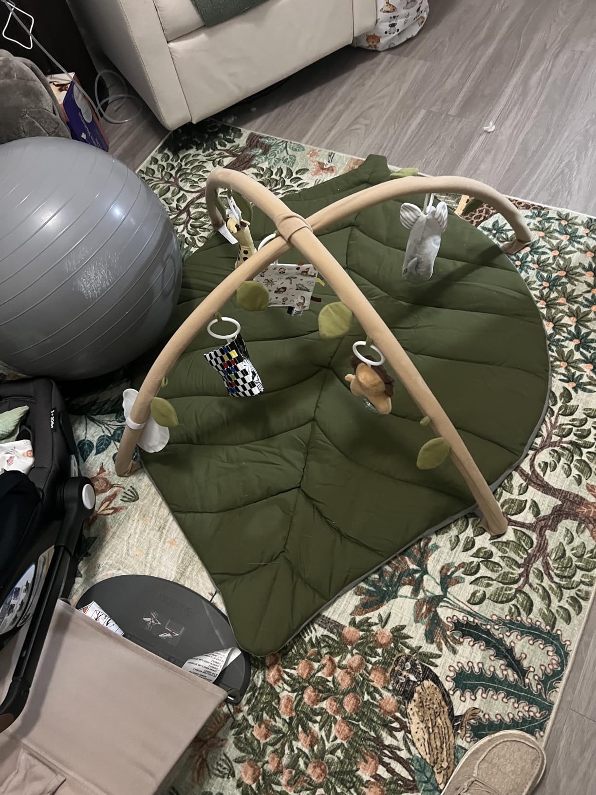 Blissful Diary Baby Play Gym & Activity Mat, Leaf Shaped Baby Tummy Time Play Mat with 6 Detachable Toys, Promotes Motor Skills & Sensory Development, Newborn Baby Essentials Gift, Oatmeal Beige customer photo 2