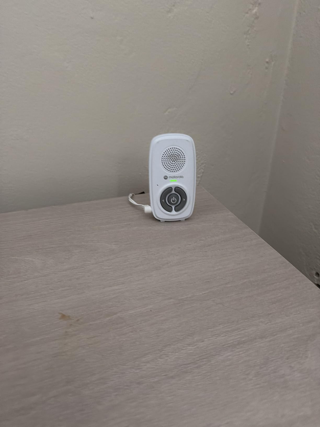 Motorola Nursery Baby Monitor Audio Only, No WiFi, Long Range AM21 with Private Connection, Cry Detection, Volume Control, Portable Parent Unit customer photo 1