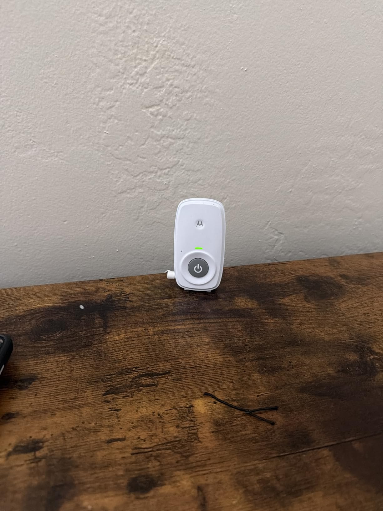 Motorola Nursery Baby Monitor Audio Only, No WiFi, Long Range AM21 with Private Connection, Cry Detection, Volume Control, Portable Parent Unit customer photo 2