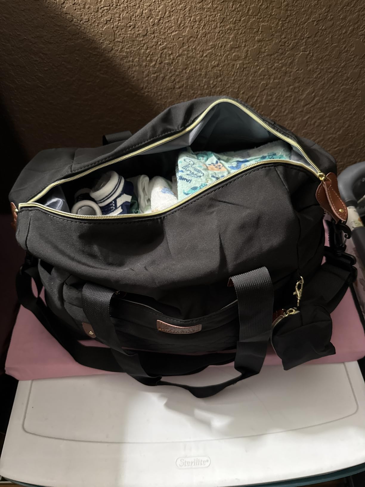 Pritent Diaper Bag Tote - Diaper Baby Bags with Pacifier Case, Shoulder Straps, Stroller Clips, Waterproof Large Mommy Maternity Travel Baby Bag for Mom and Dad, Medium, Black customer photo 1