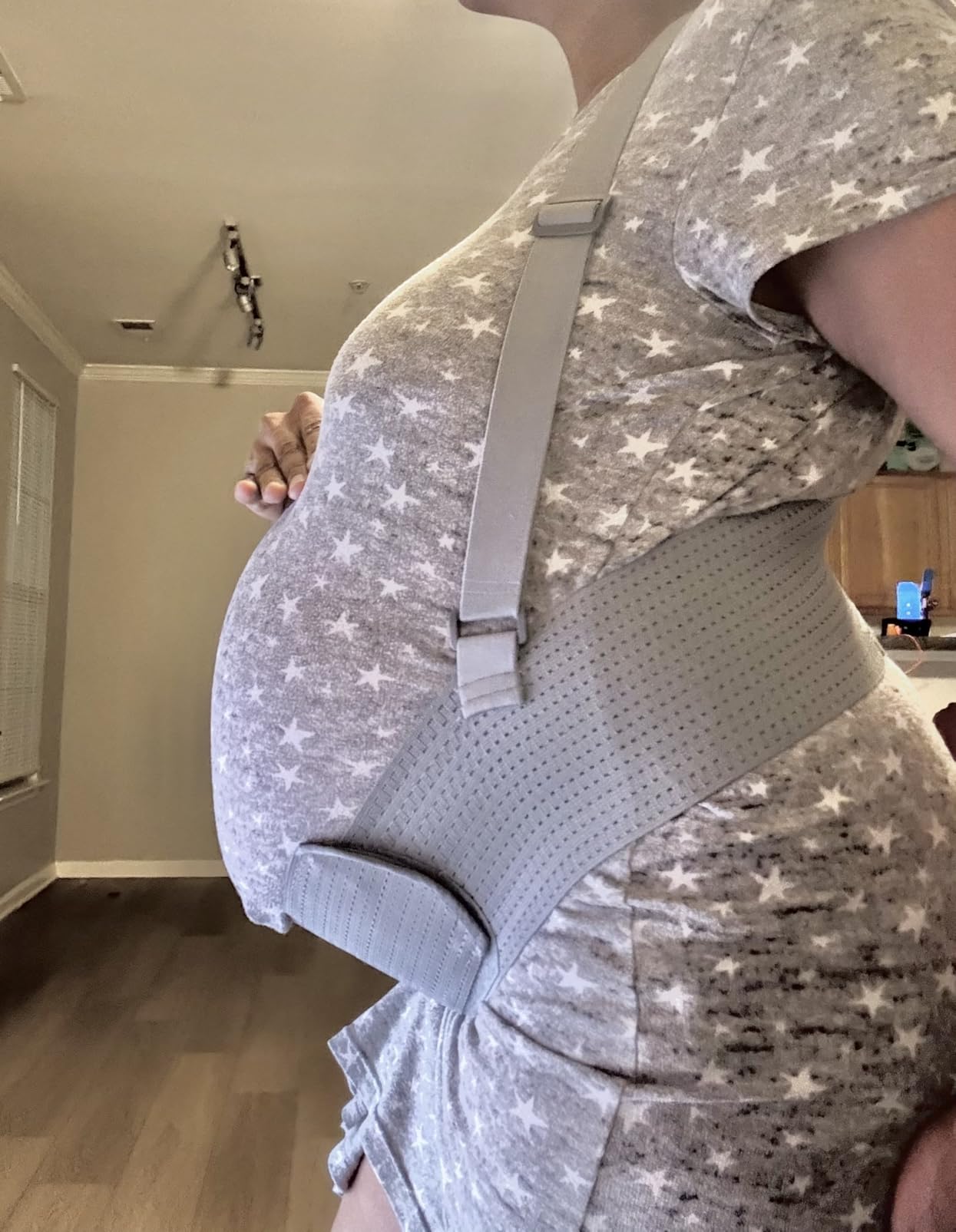 MAMODY Belly Bands For Pregnant Women Maternity Belt Pregnancy Belly Support Band Adjustable Pregnancy Belt with Back Brace Straps (Gray, Medium) customer photo 1