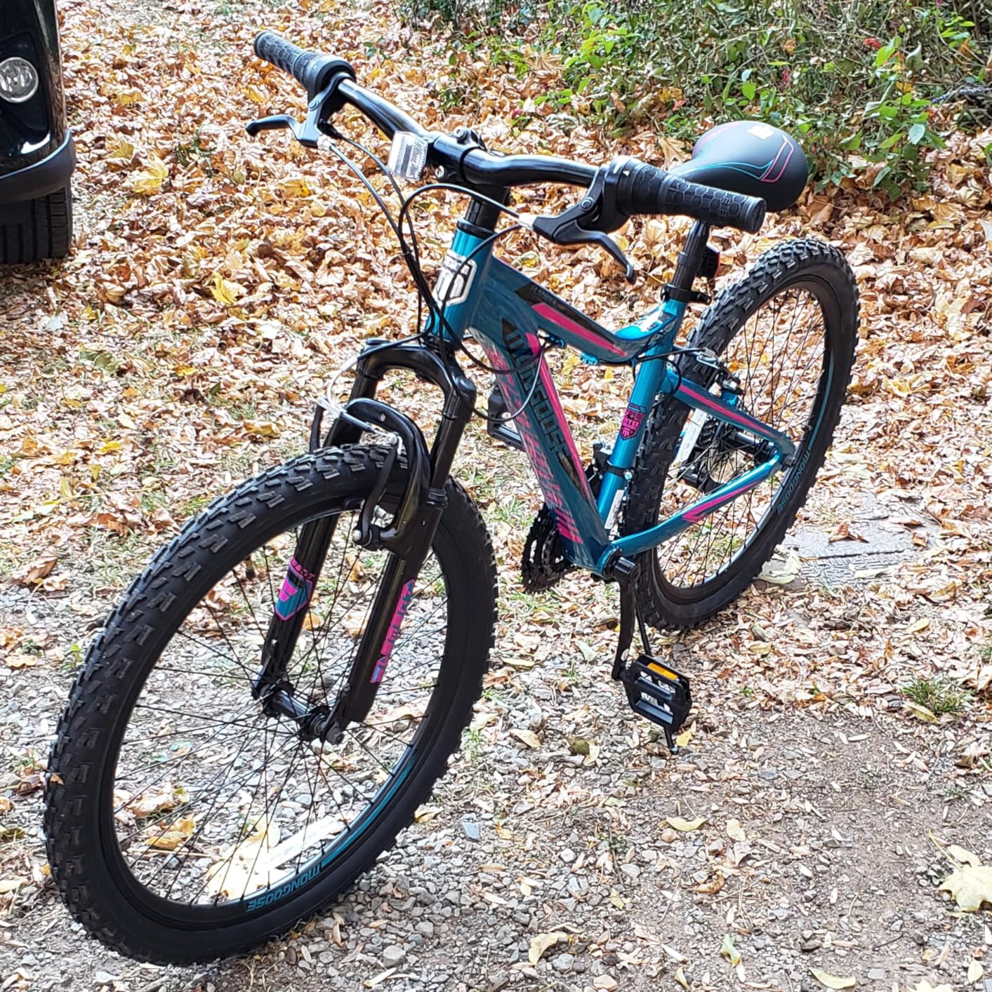 Mongoose Flatrock 24 Inch Mountain Bike for Kids and Teens customer photo 1