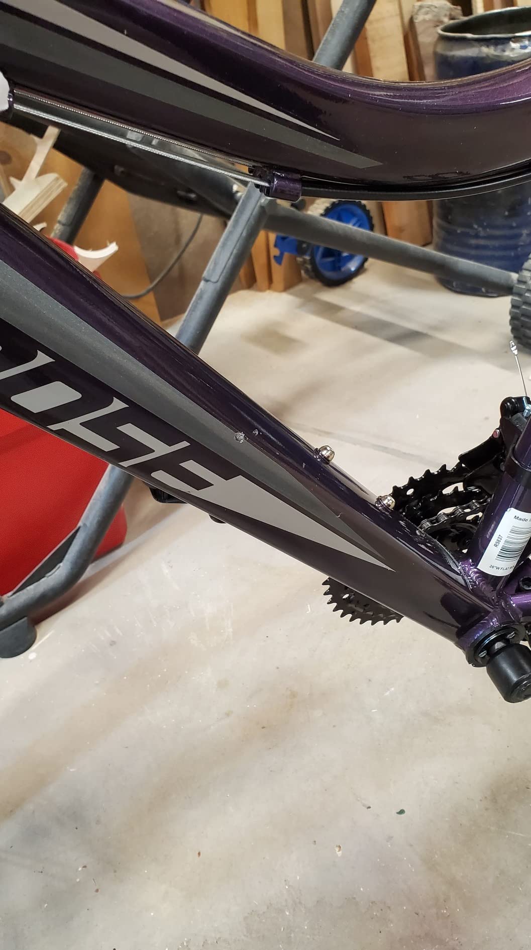Mongoose Flatrock 24 Inch Mountain Bike for Kids and Teens customer photo 2