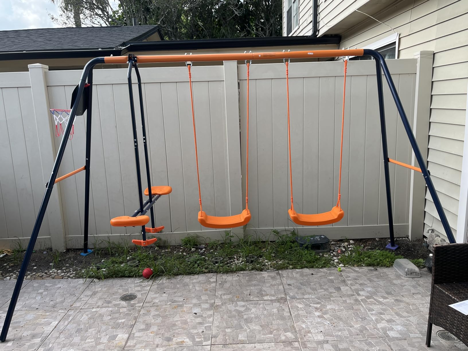 Outdoor Metal Swing Set for Kids, Heavy-Duty Metal Playground Set with Swings, Climbing Ladder, Trapeze Bar & Basketball Hoop, 660lbs Max Weight customer photo 2