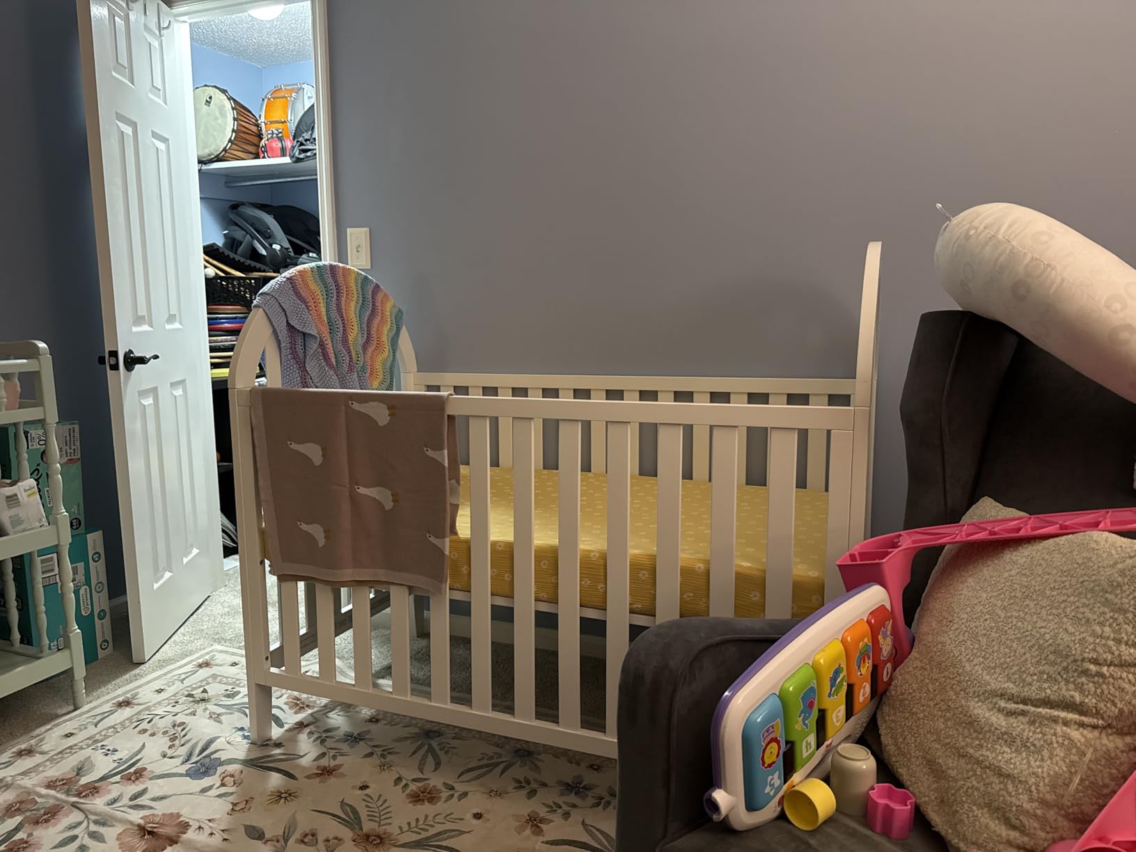 Delta Children Milano 4-in-1 Convertible Crib - Greenguard Gold Certified, Bianca White customer photo 1