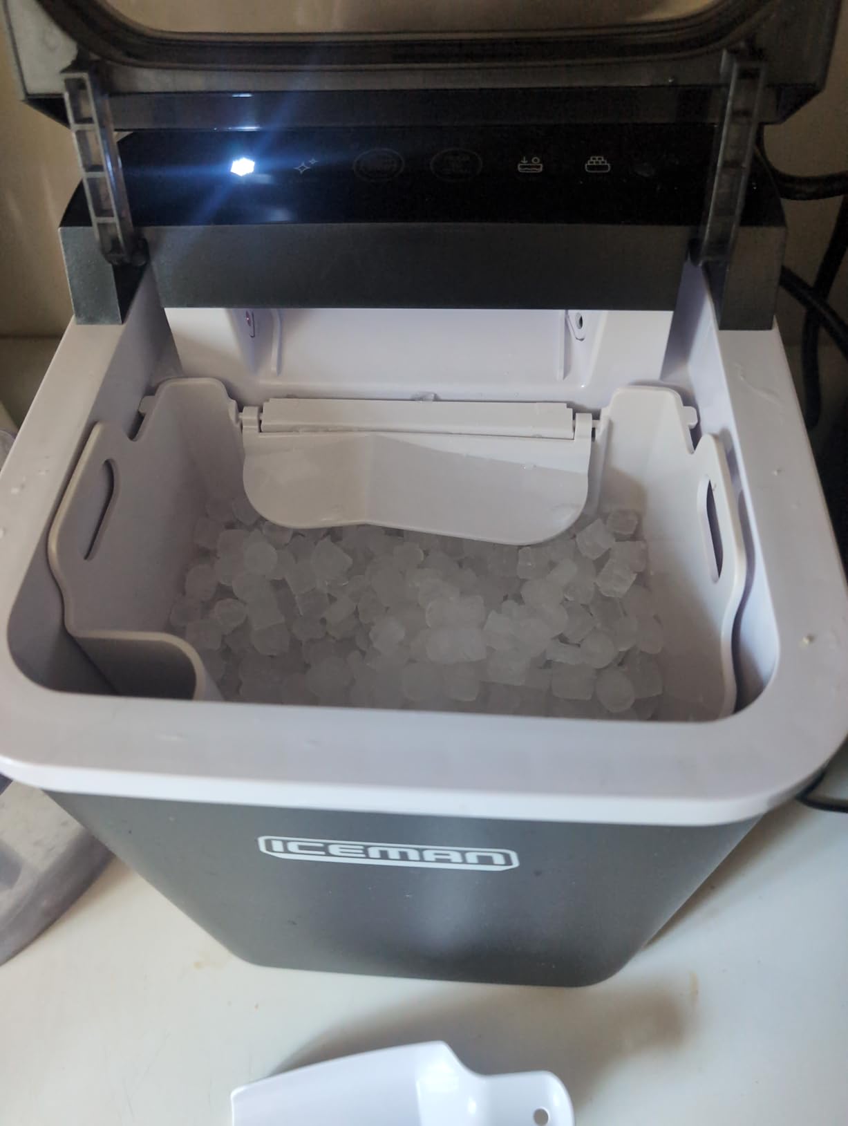 Iceman Compact Pebble Ice Machine, Countertop Nugget Ice Maker Produces Chewable Pellet Ice in 8 Minutes, 26lbs/Day, Black customer photo 2