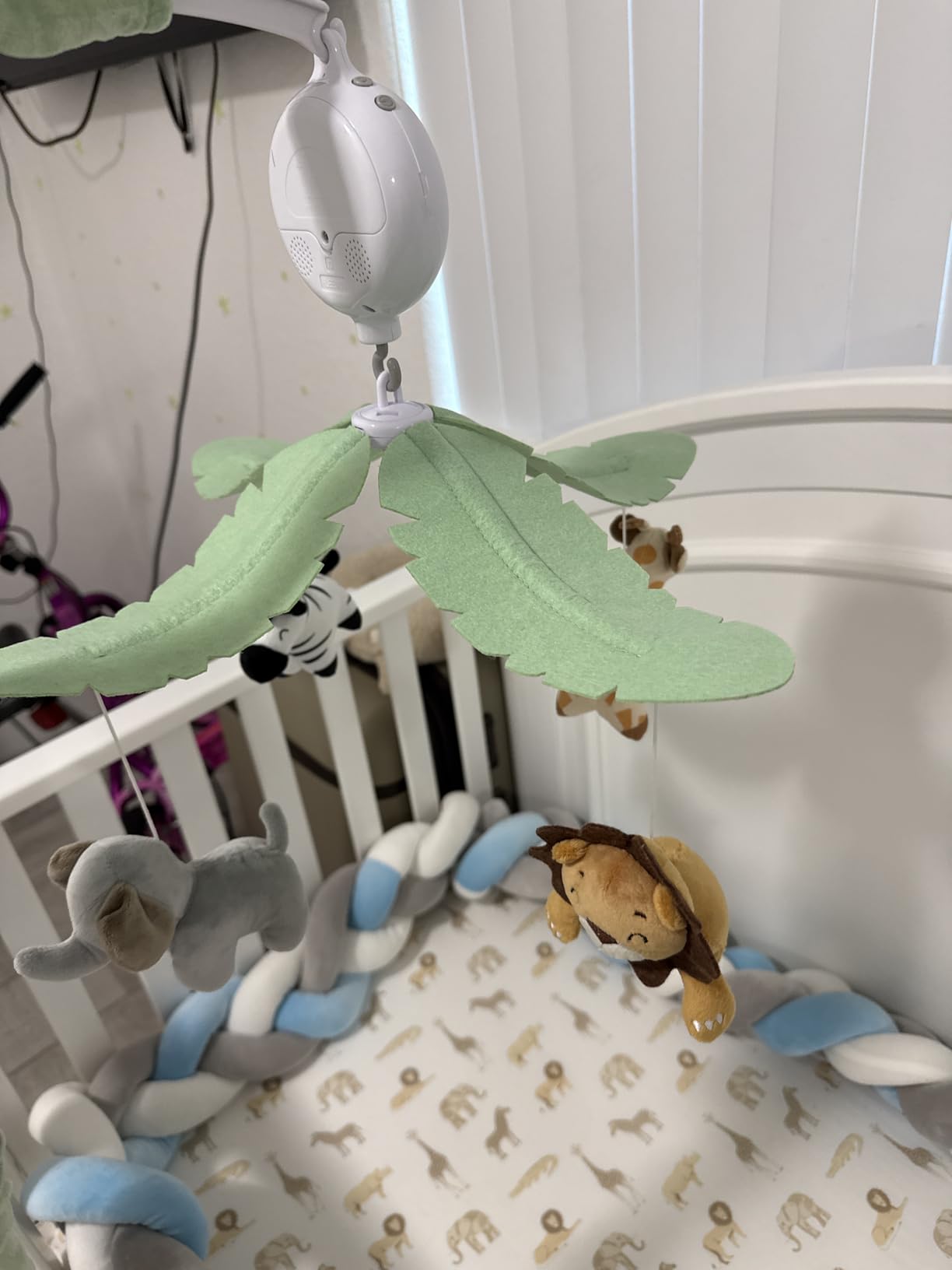Feisike Jungle Safari Baby Crib Mobile with 35 Soothing Lullabies & 3 Modes - Animal-Themed Nursery Decor Musical Mobile for Crib or Bassinet customer photo 1