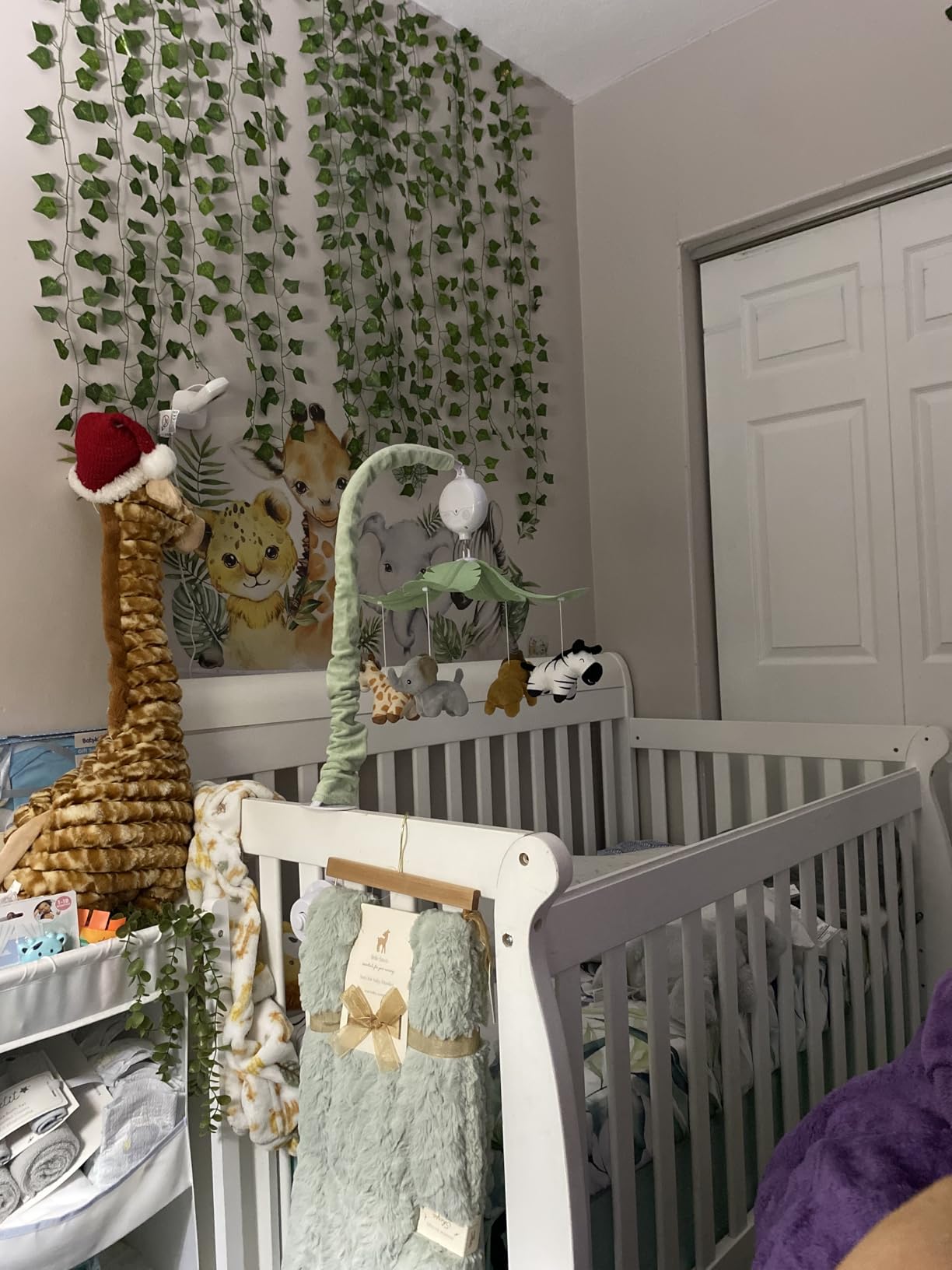 Feisike Jungle Safari Baby Crib Mobile with 35 Soothing Lullabies & 3 Modes - Animal-Themed Nursery Decor Musical Mobile for Crib or Bassinet customer photo 2