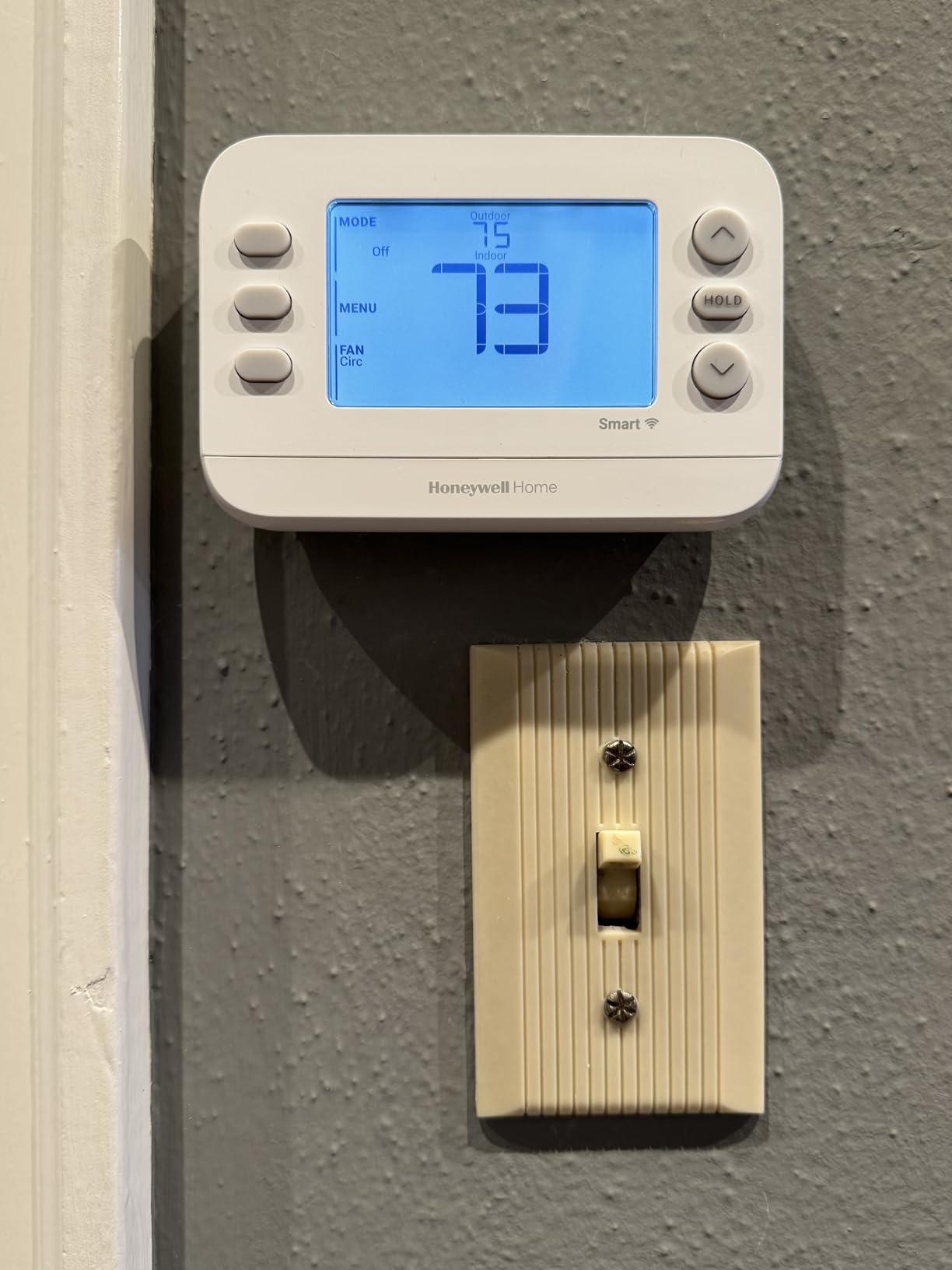 New! Honeywell Home Smart Thermostat, Conventional/Heat Pump Compatibility, WiFi Thermostat for Home, X2S, Gray customer photo 2