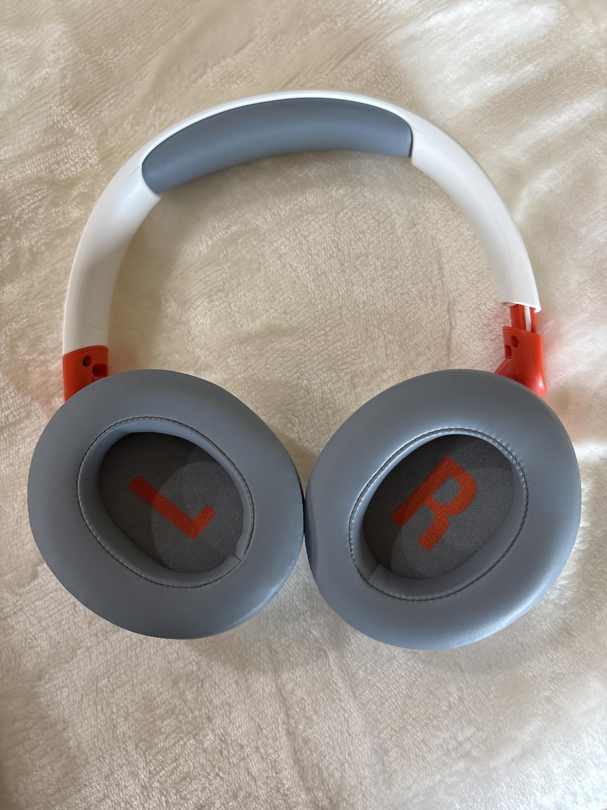 JBL Junior 470NC - Wireless Over-Ear Noise Cancelling Kids Headphones with JBL Safe Sound (<85dB), Fit for Kids, Parental Control with Customizable Volume & Playtime and 50Hr Battery Life customer photo 2
