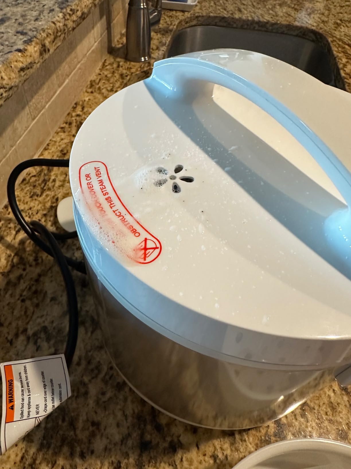TOSHIBA Rice Cooker & Steamer Simple 5.5 Cup(Uncooked) with Steaming Basket, Removable Non-Stick Inner Pot & Inner Lid, for Soups, Stews, Grains&Oatmeal, One Touch&Keep Warm Function, Silvery White customer photo 2