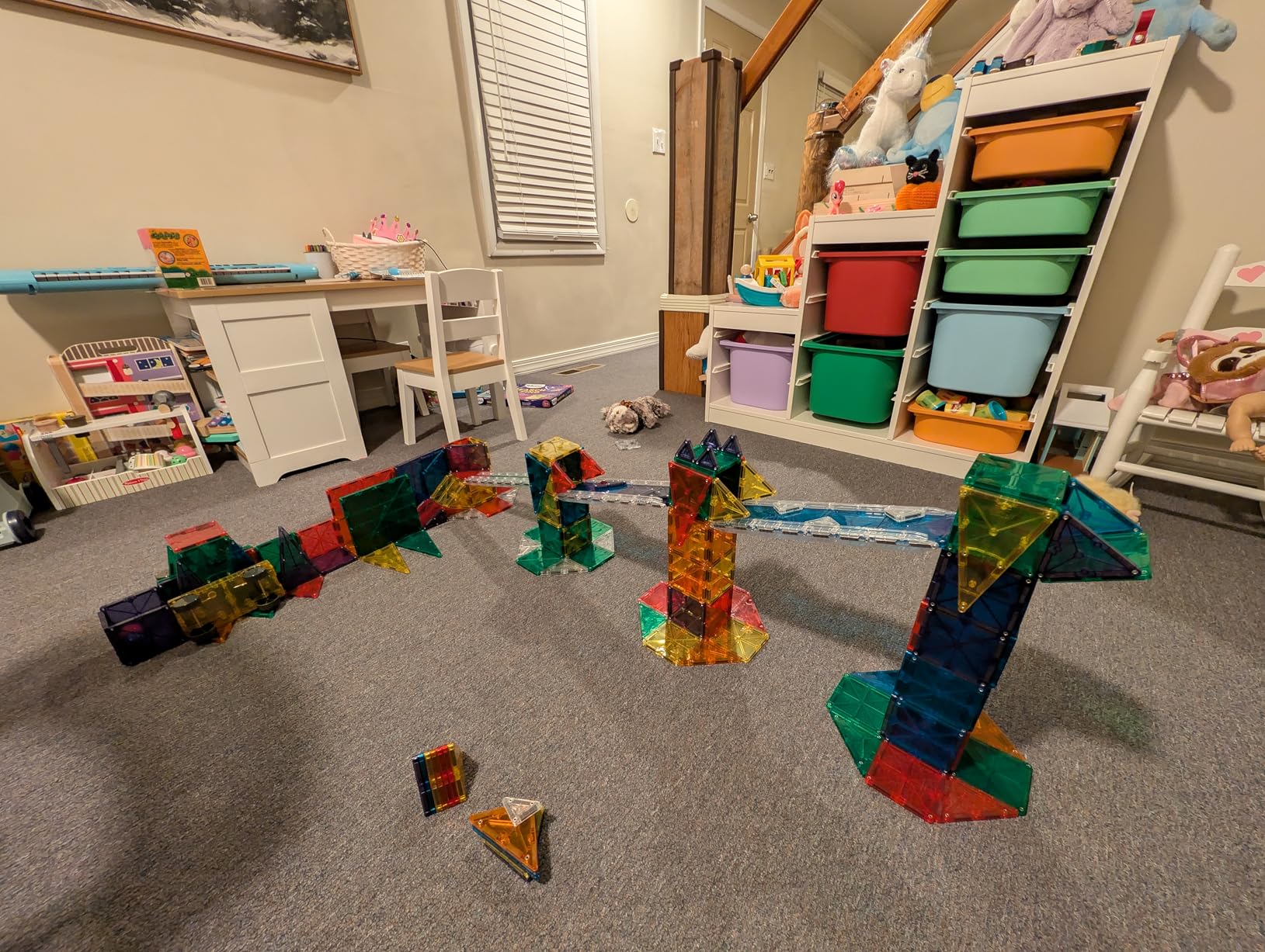 MAGNA-TILES Rail Racers Deluxe 90-Piece Magnetic Construction Set customer photo 1
