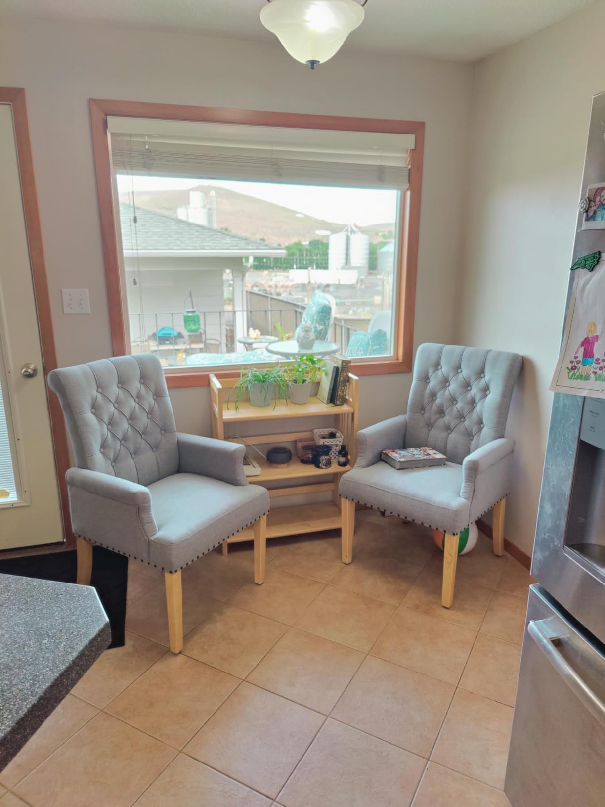 WUTUTUEE Fabric Dining Chair with Arms, Upholstered Tufted High Back Dining Room Chairs, Accent Armchair with Solid Wood Leg and Nailhead Trim, Kitchen Dining Living Room, Beige customer photo 1