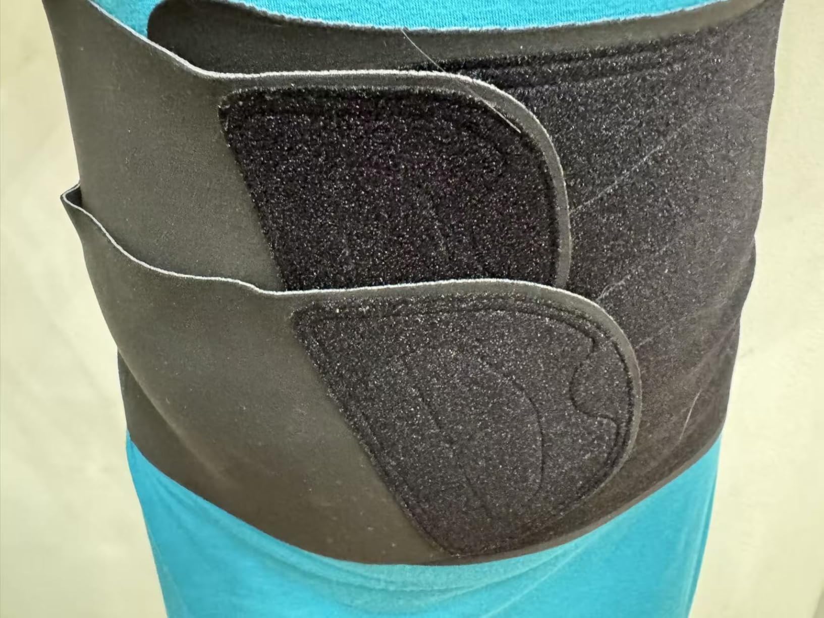 Momcozy Ergowrap Postpartum Belly Band for C-Section Recovery and Vaginal Birth, Abdominal Binder with 3D Lifting & Ergonomic Back Support, Seamless Belly Wrap Shapewear for Post Surgery Recovery customer photo 1