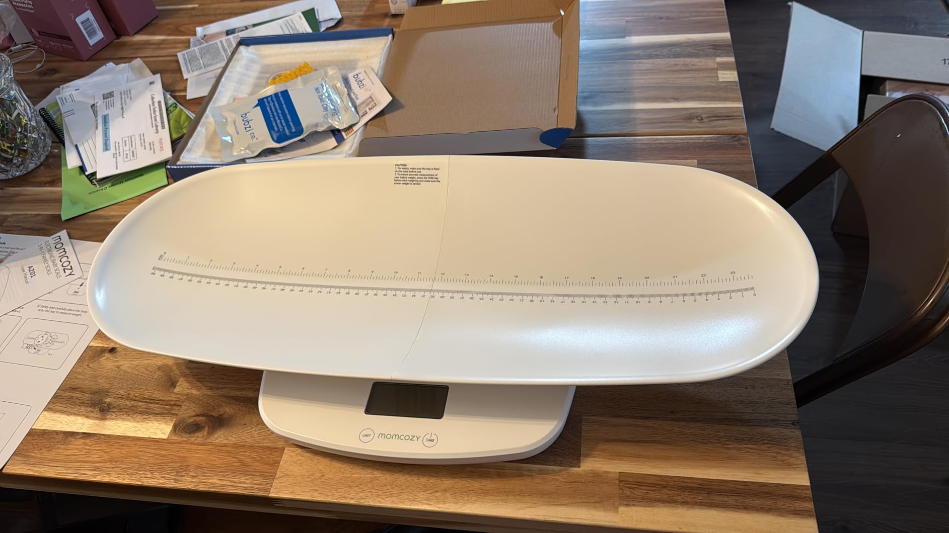 Momcozy Baby Scale, Multi-Function Scale for Body Weight and Height Measurement, Weighted Feeds, with Curved Removable Tray, for Newborns, Adult Scale & Pet Scale, 5 Units, Auto-Off,Digital LED Screen customer photo 1
