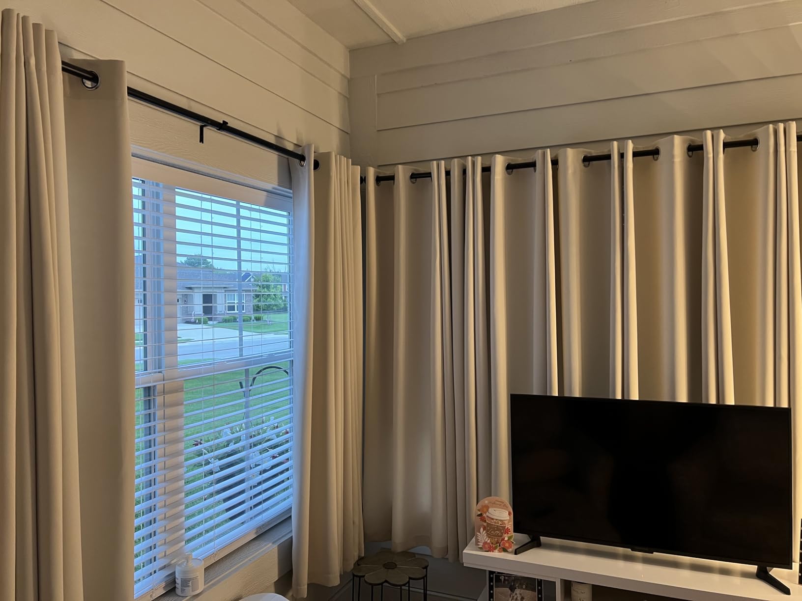 MIULEE Blackout Curtains for Bedroom Living Room 2 Panels, Thermal Insulated Room Darkening Drapes Grommet Noise Reducing Light Blocking Window Treatments 63 Inches Long 40x63 Inch Baby Pink customer photo 1