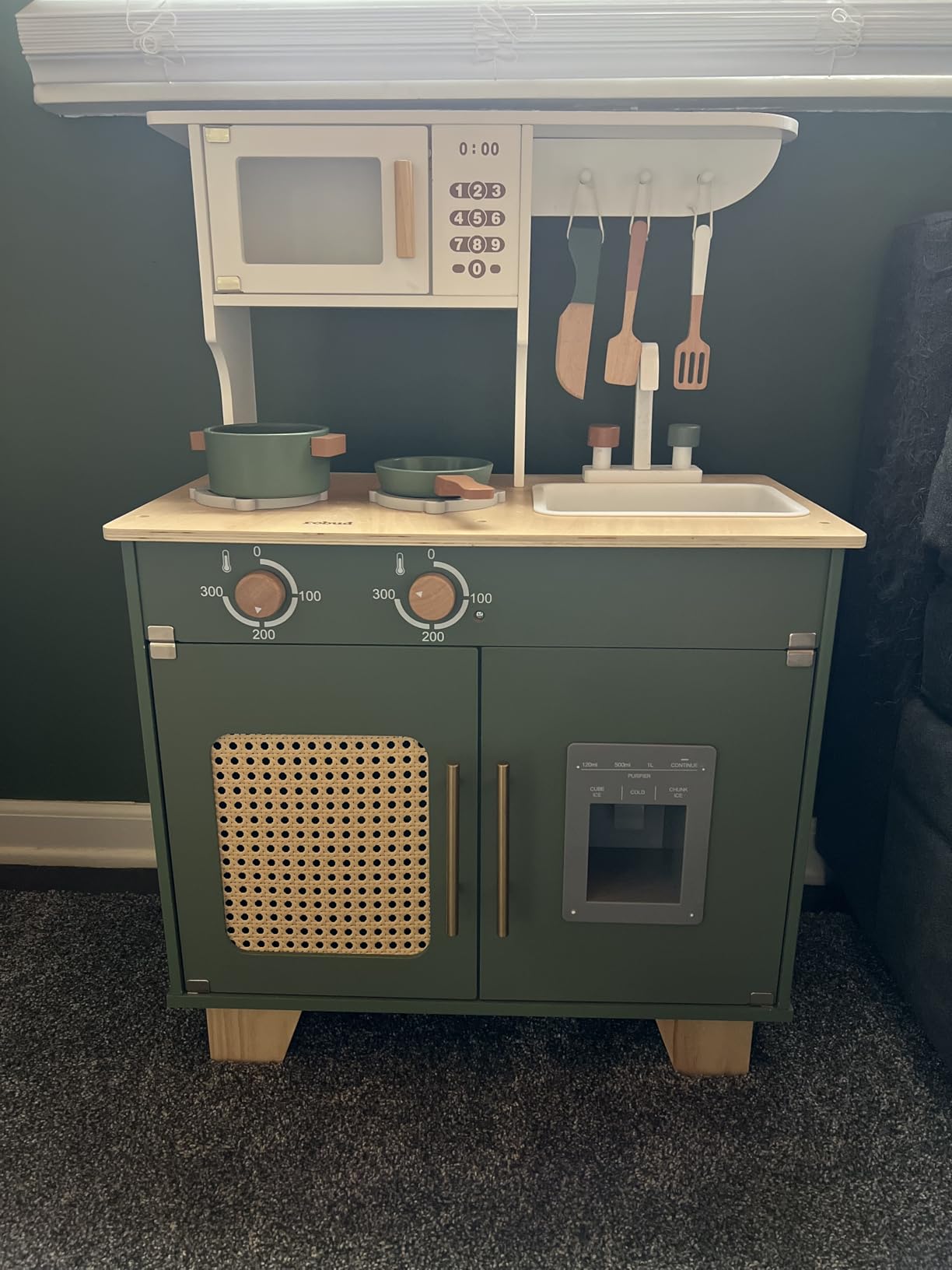 ROBUD Mud Kitchen for Kids Outdoor with Wheels, Wooden Outdoor Play Kitchen, Kids Mud Kitchen with Removable Sink & Faucet, Monteeori Toys for Children Ages 3+ Years, WG403 customer photo 1