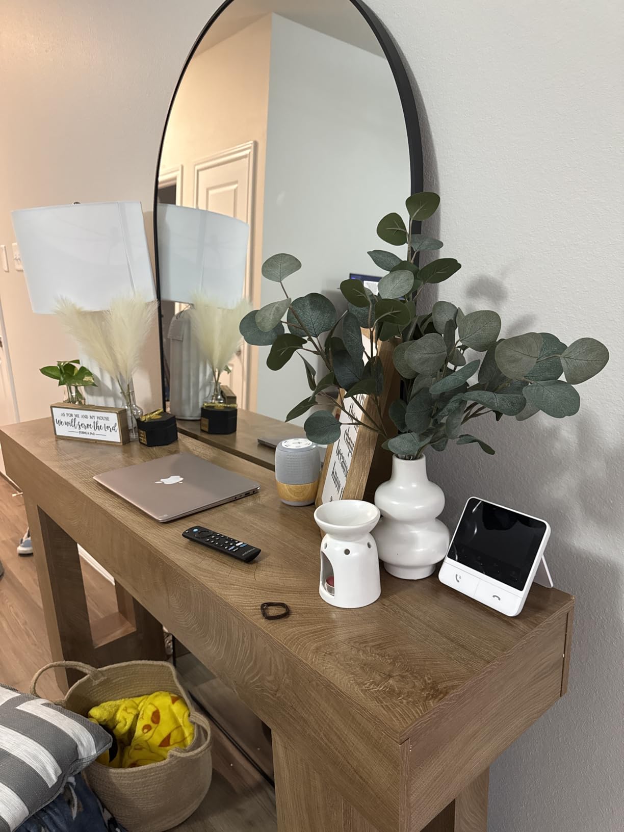 SwitchBot Video Doorbell Camera Wireless with Monitor, No Subscription, 4.3 Inch Screen, Battery Powered, Head-to-Toe View, 2K FHD, 2-Way Audio, Motion Detection, Works with Alexa/Google/Home Assistant customer photo 2