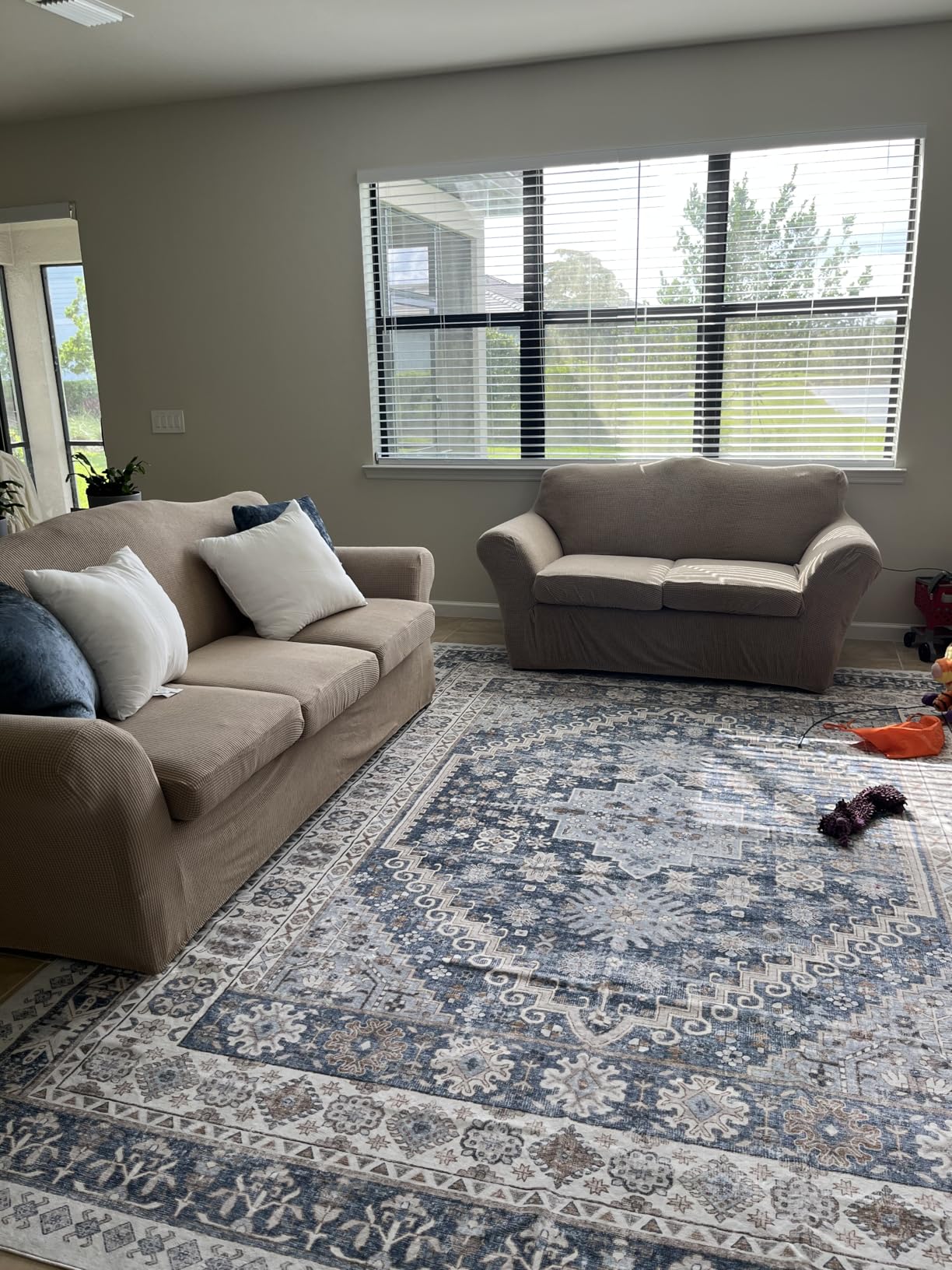 zesthome Washable Round Area Rugs - Non-Slip 6ft Round Rugs, Ultra-Thin Large Circle Rugs for Living Room, Soft Low Pile Rug for Bedroom, Kitchen, Nursery - Vintage Round Rug (Cream/Beige, 6'x6') customer photo 1