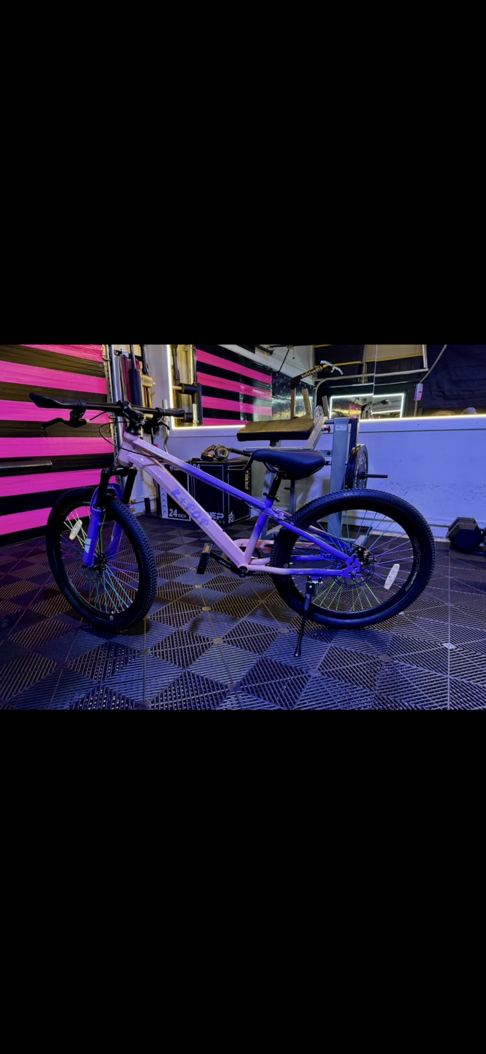 24 Inch Kids' Mountain Bike, Single Speed/7 Speed Bikes for Kid Girls Boys Ages 8-12, Front Suspension Fork Kids' Bicycles for Boys Girls, Front and Rear Disc Brakes, Adjustable Seat customer photo 1