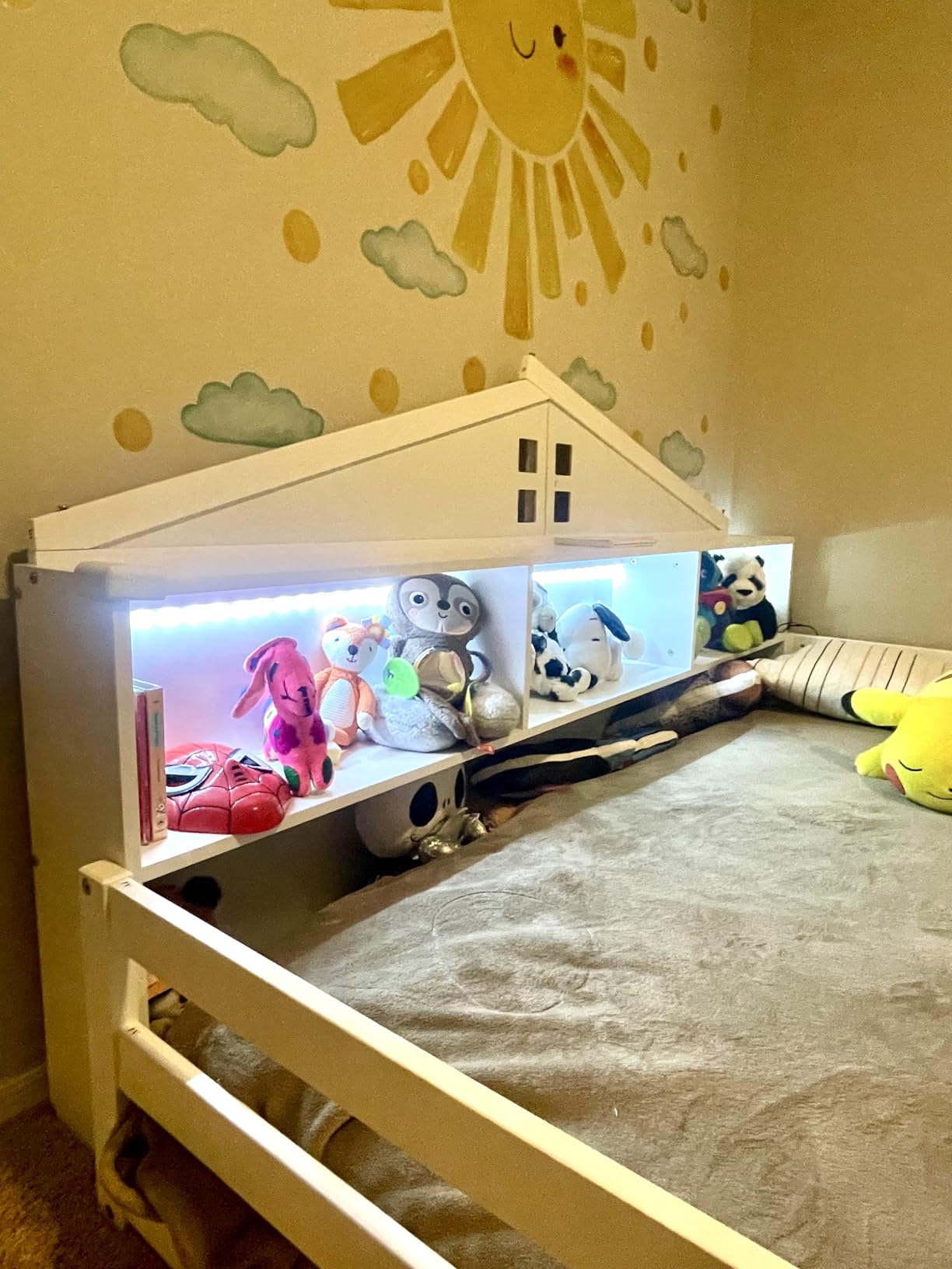 Giantex Twin Floor Bed with High Fence & Door, Montessori Floor Bed with 21.5