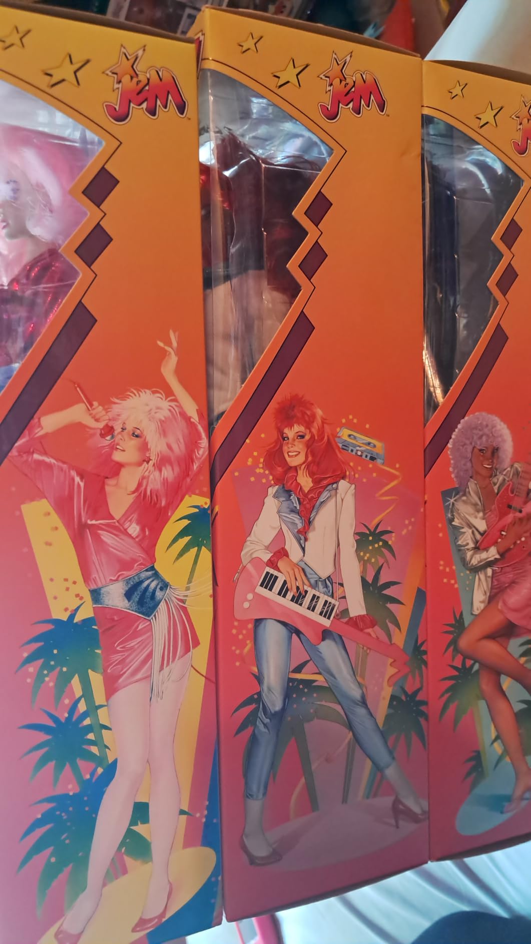 The Loyal Subjects JEM and The Holograms 12-inch Jerrica & Synergy Collectors Edition 2-Pack Set customer photo 2