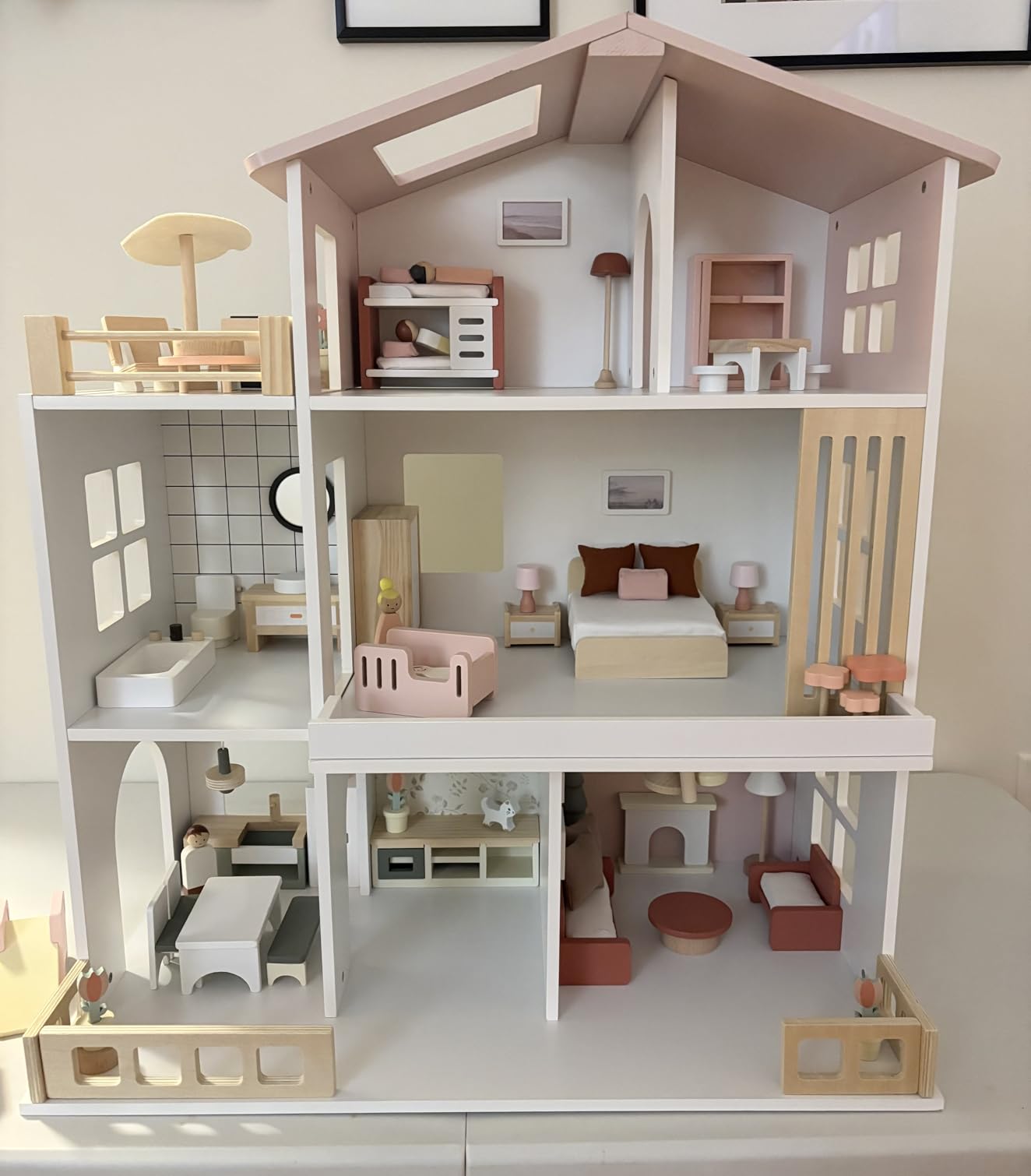 Fabuday Modern Wooden Dollhouse for Kids Girls - 8 Rooms Doll House Playset, DIY Pretend Toy Play Houses Kits with 81 Pcs Furniture Accessories, Dolls & Pets, Gift for Toddlers Ages 3+ customer photo 2