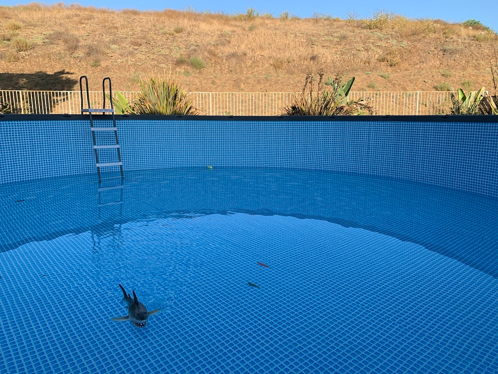 INTEX Ultra XTR 18 ft x 52 in Above Ground Pool Set, Round Swimming Pool with Steel Frame, 2100 GPH Sand Filter Pump, Ladder, Cover, & Ground Cloth customer photo 1