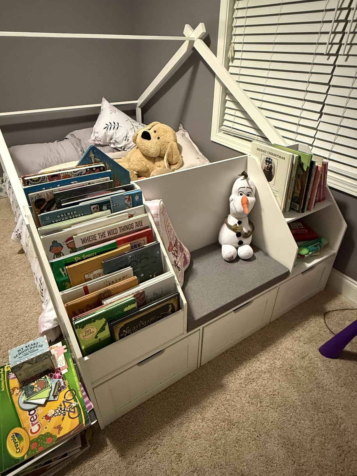FOTOSOK 55.1'' Kids Bookshelf with Reading Nook, Toy Storage Organizer with Seat Cushion and 3 Movable Drawers, Kids Reading Nook Toy Organizers and Storage with Bench for Playroom, Bedroom, Natural customer photo 2