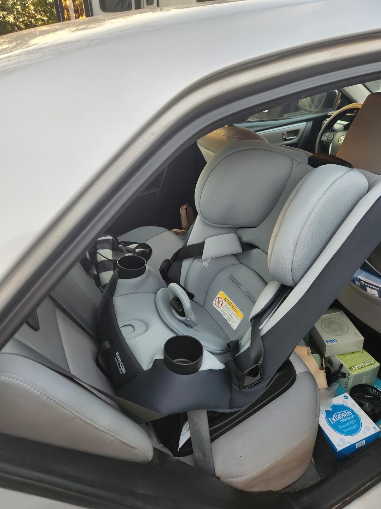 Maxi-Cosi Pria All-in-One Convertible Car Seat, Infant to Toddler Car Seat, Easy-Install Harness, Machine-Washable Cover, 5-100 lbs, Sea Shadow customer photo 1