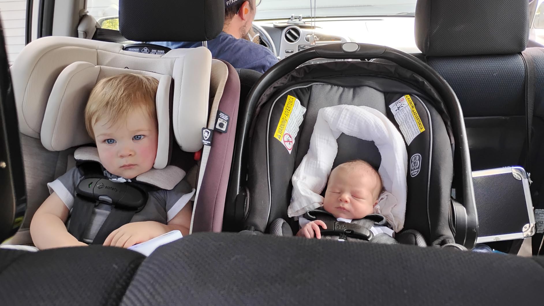 Safety 1st EverSlim 4-in-1 Convertible Car Seat, SecureTech Chest Clip, Ultra-Slim, 4-Mode Infant to Booster, Baby Car Seat, 5-100 lbs, Memory Foam, Office Space customer photo 2