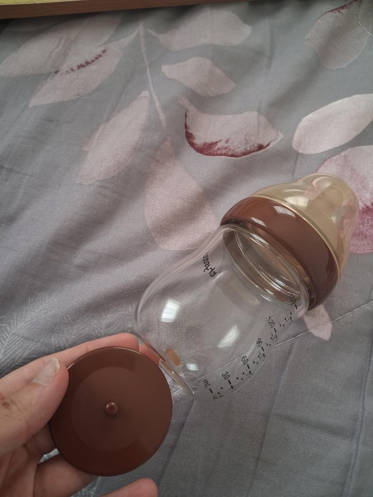 Thyseed Anti-Colic Glass Baby Bottle for Breastfed Infants, Natural Feeding, Breast-Like Newborn Extra Slow Flow Nipple (0m+), 5 oz, 2 Pack customer photo 2