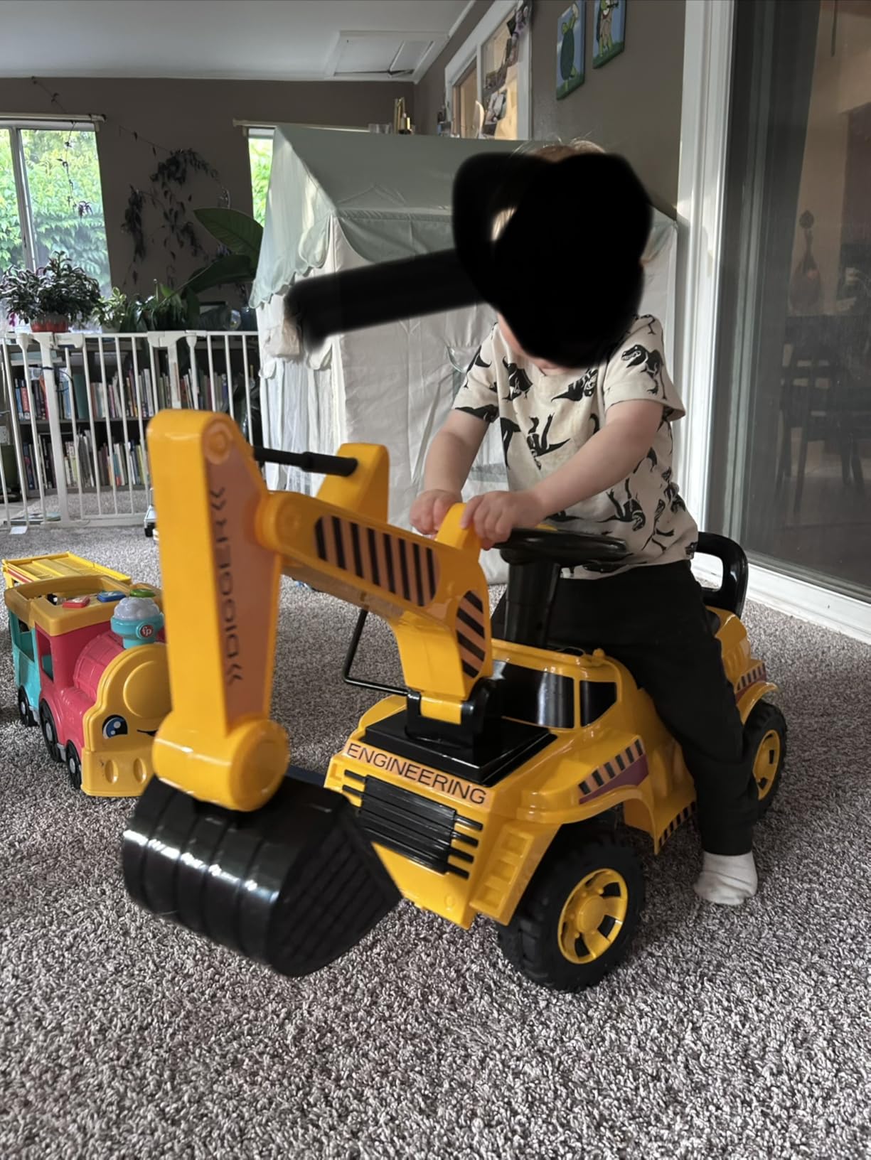VEVOR Ride On Toddler Car, Ride on Excavator Car for Toddler 19 to 36 Months, Excavator Bulldozer Digger Toy with Under-seat Storage & Music, 55 lbs Load Capacity, Foot-to-Floor Walker for Kid, Yellow customer photo 2