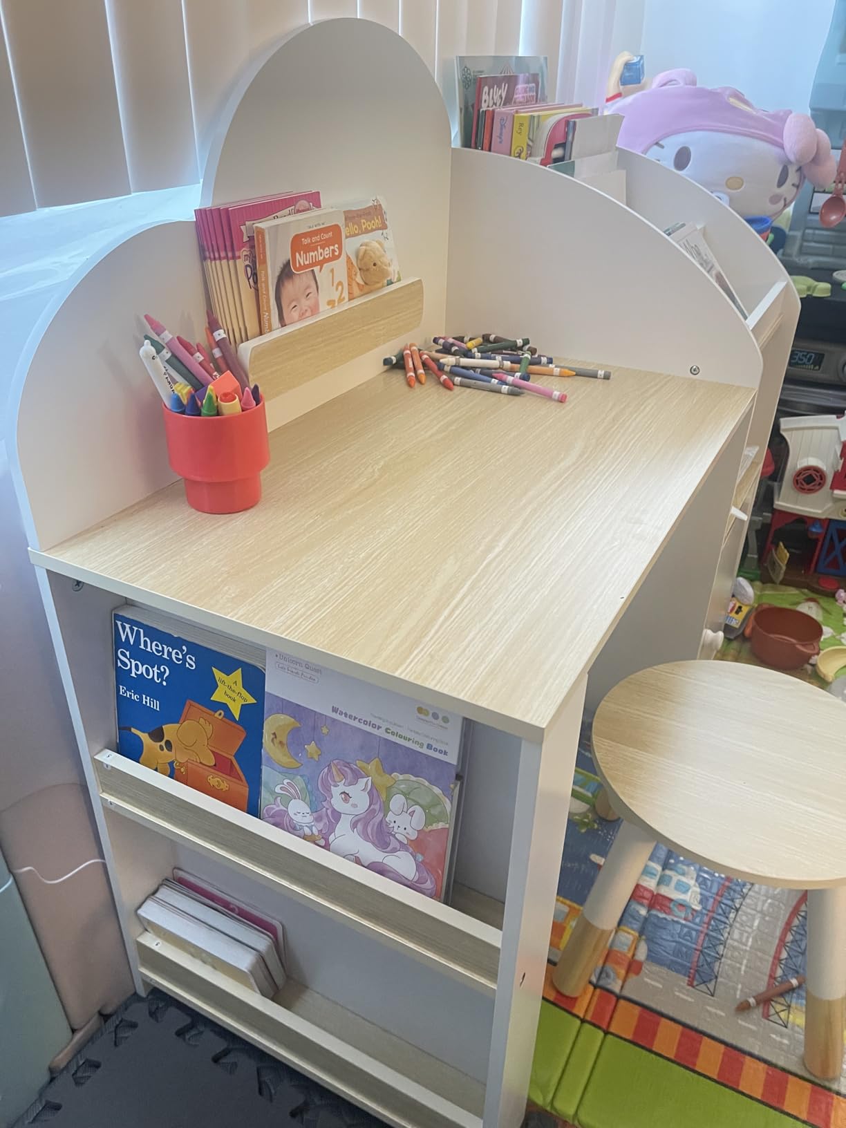 Xilingol Kids Study Desk with Bookshelves and 2 Stools, Kids Desk and Chair Set with 5 Storage Cabinets, Wooden Children Writing Table, Student Study Table for Ages 3-8, Bedroom, Boys, Girls customer photo 1