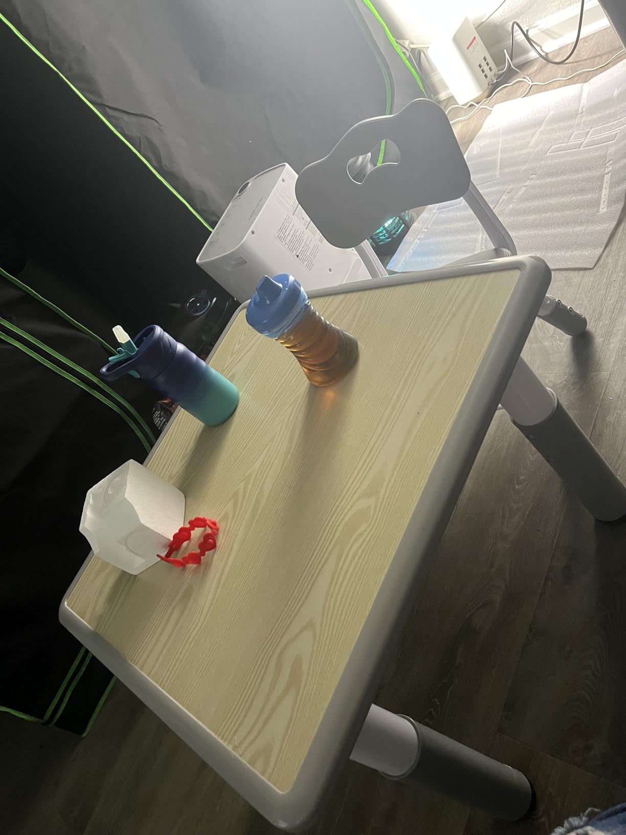 Pterying Kids Table and Chairs Set - 23.6