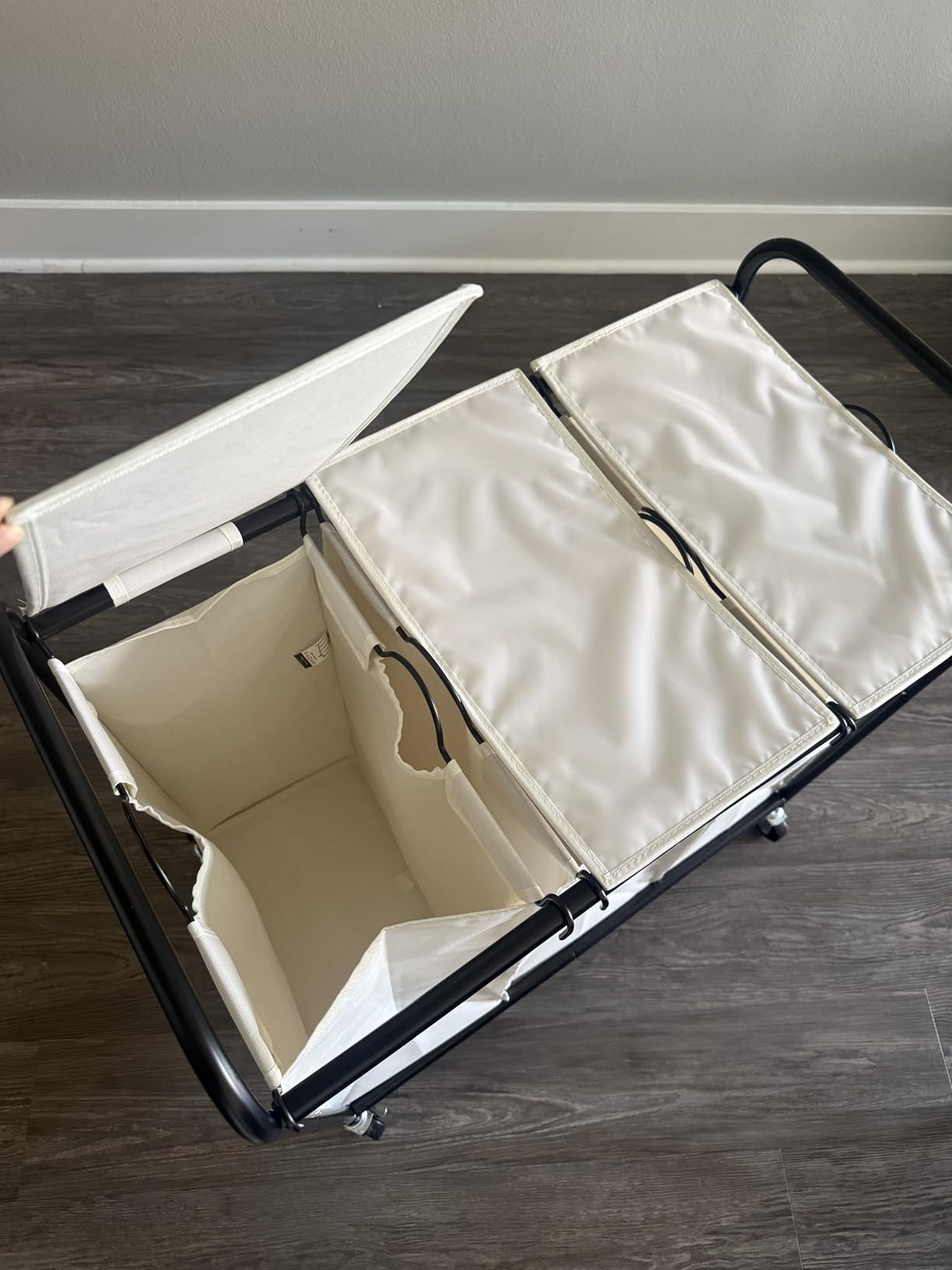 180L (47.55 Gal) Laundry Sorter 3 Section, Rolling Laundry Basket with Lockable Wheels and Lid, Laundry Hamper with 3 Separated Removable Bags customer photo 2