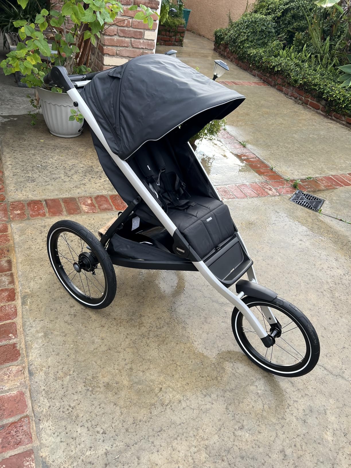 Thule Glide 3 Single Child All-Terrain & Jogging Stroller, Lightweight, air-Filled Tires, Twist Hand Brake, Fixed Front Wheel customer photo 2