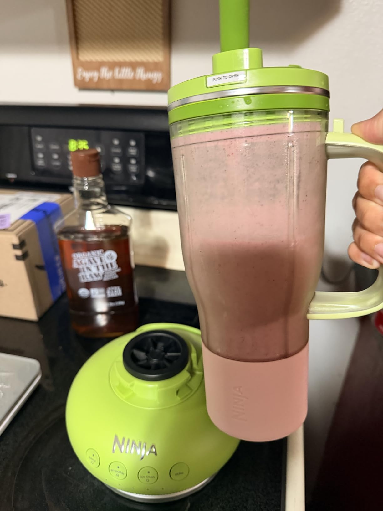 Ninja Blendboss Personal Blender for Smoothies & Frozen Drinks | 26oz Travel Tumbler with LeakProof Lid, Chug Spout & Detachable Straw | Auto-iQ Technology | Cyberspace | DB351CY customer photo 2