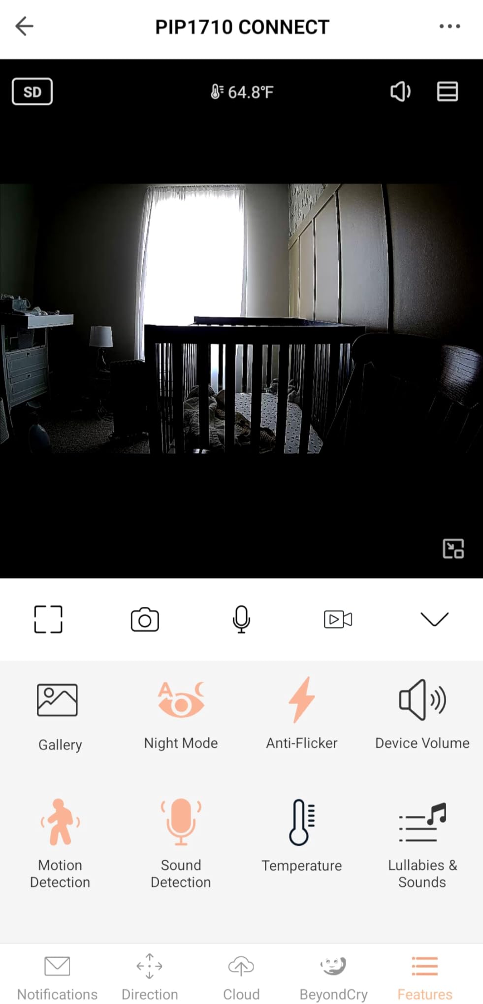 Motorola Nursery Wi-Fi Video Baby Monitor, AI Cry Detection & Translation, HD Camera, 5