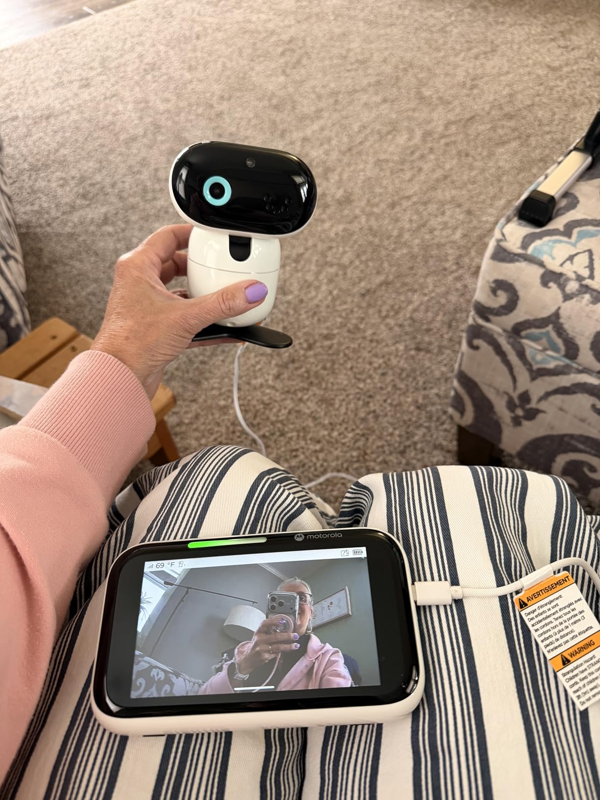 Motorola Nursery Wi-Fi Video Baby Monitor, AI Cry Detection & Translation, HD Camera, 5