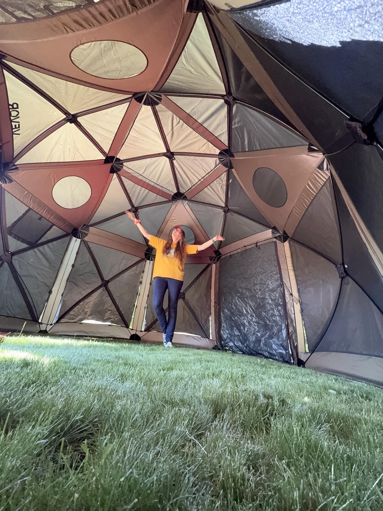 VEVOR Pop up Gazebo Screen Tent, 12 x 12 ft Large 6-Sided Camping Canopy Tent with Removable Top & Carry Bag, Quick-Set & Bite-Proof, Screen House Sun Shelter for 8-10 Persons Backyard Patio, Green customer photo 2