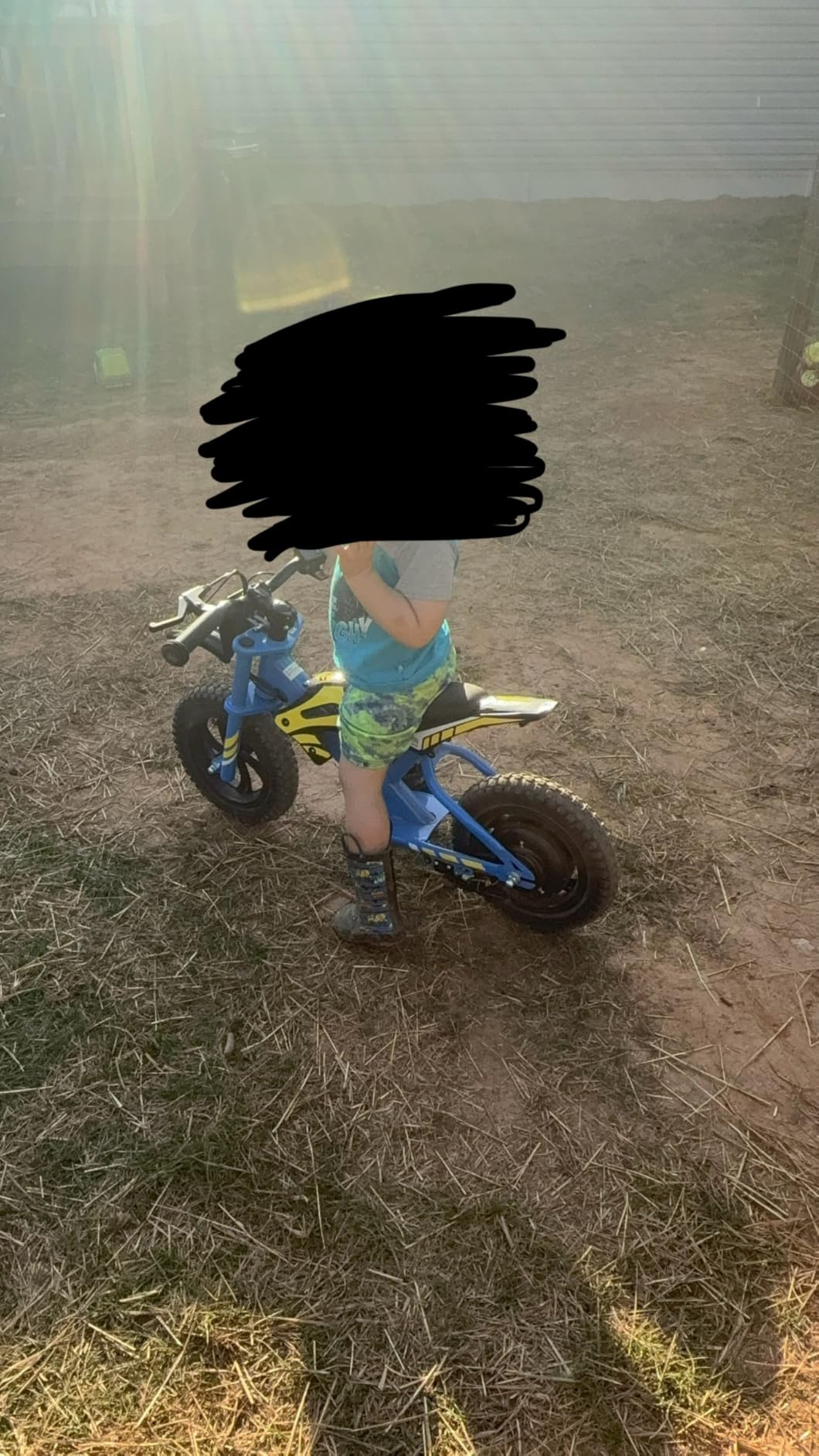 Gyroor S1 Kids Electric Balance Bike, 200W Motor 3 Speeds up to 10 MPH, 12-Inch Pneumatic Tires, Drum Brake, UL2272 Certified, for Ages 3-6 customer photo 1