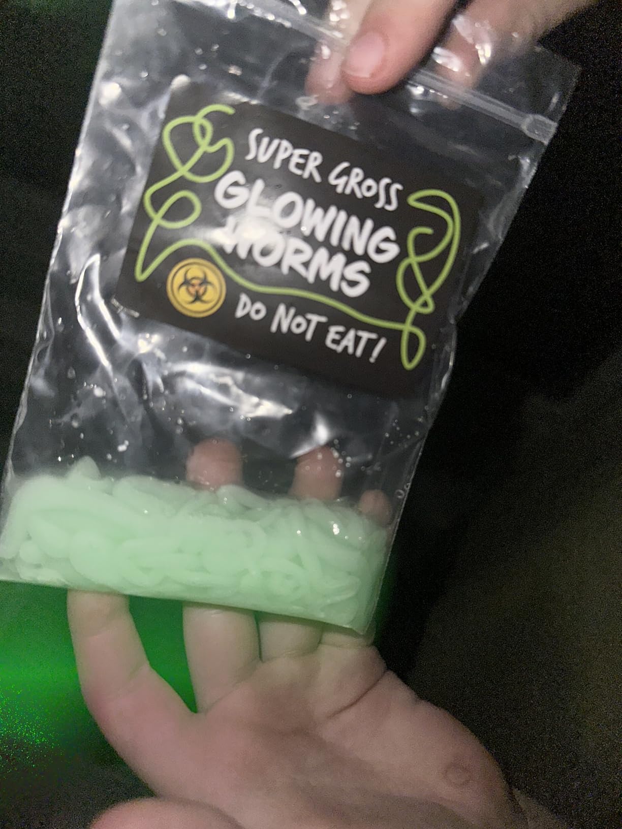 National Geographic Incredibly Gross Science Kit - 16 Disgusting Experiments with Bonus Guide, Yucky Slime Chemistry Set, Learning Toy, STEM Project for Boys and Girls, Birthday Gifts for Kids 8-12 customer photo 2